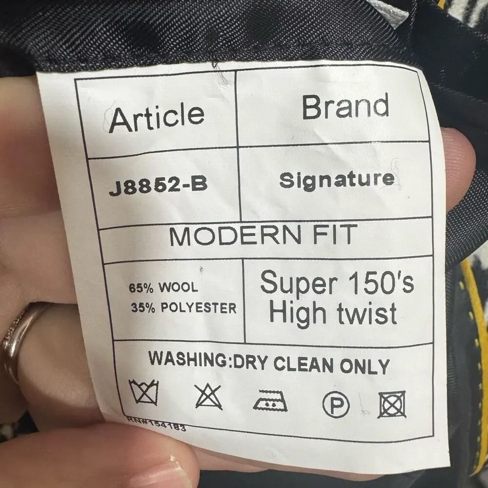 New Signature Collection Houndstooth Super 150’s High Twist Modern Fit Car Coat
